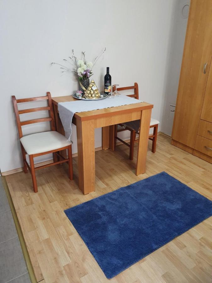 Apartman "Millan" 普里耶多尔 外观 照片